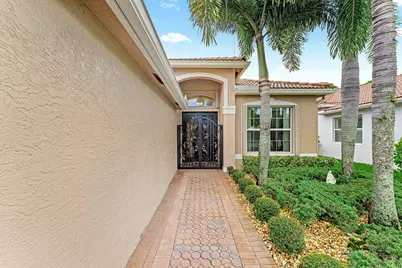 11025 Carmelcove Circle, Boynton Beach, FL 33473 - Photo 4