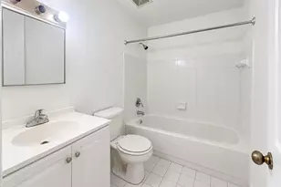 251 NW 177th St, Miami Gardens, FL 33169 - Photo 6