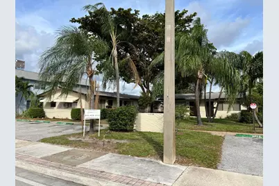 1150 W Blue Heron Boulevard #7, Riviera Beach, FL 33404 - Photo 1