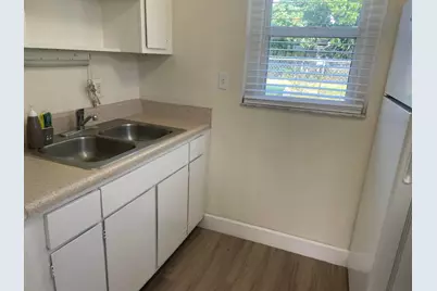 1150 W Blue Heron Boulevard, Riviera Beach, FL 33404 - Photo 4
