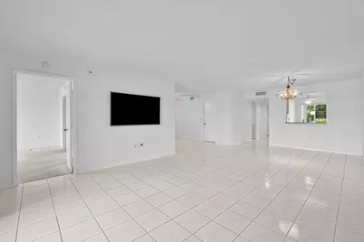 6112 Huntwick Terrace #102, Delray Beach, FL 33484 - Photo 8