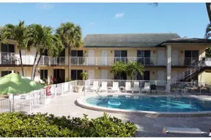 1907 NE 2nd St, Deerfield Beach, FL 33441 - Photo 1