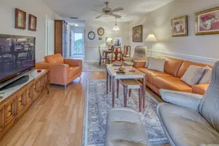 2728 Garden Dr N, Lake Worth, FL 33461 - Photo 4