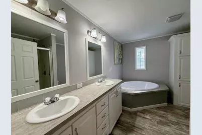 755 Ridgewood Drive, West Palm Beach, FL 33405 - Photo 18