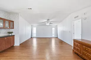 407 NE 9th Ave, Okeechobee, FL 34972 - Photo 4