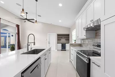 7140 NW Turtle Walk, Boca Raton, FL 33487 - Photo 6