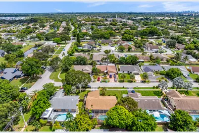 4941 NW 83rd Avenue, Lauderhill, FL 33351 - Photo 38