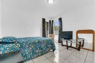 4941 NW 83rd Ave, Lauderhill, FL 33351 - Photo 20