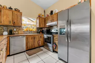 4941 NW 83rd Ave, Lauderhill, FL 33351 - Photo 6