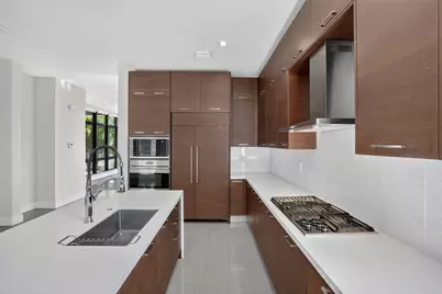 8243 NW 48th Street, Doral, FL 33166 - Photo 22