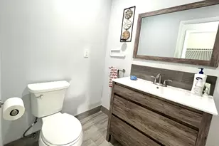 852 NW 81st Ave, Plantation, FL 33324 - Photo 18