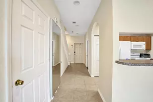 852 NW 9th St, Hallandale Beach, FL 33009 - Photo 22