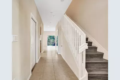 852 NW 9th Street, Hallandale Beach, FL 33009 - Photo 4