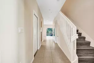 852 NW 9th St, Hallandale Beach, FL 33009 - Photo 4