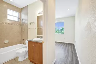 852 NW 9th St, Hallandale Beach, FL 33009 - Photo 44