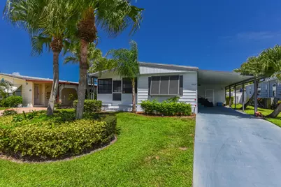 7983 SE Saratoga Drive, Hobe Sound, FL 33455 - Photo 2