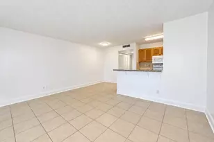 1604 Meadows Cir W, Boynton Beach, FL 33436 - Photo 6