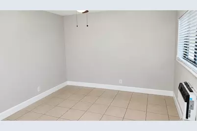 435 NW 41st Street #2, Oakland Park, FL 33309 - Photo 2