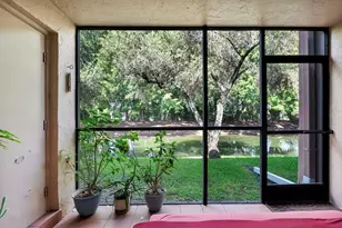 435 Lakeview Dr, Weston, FL 33326 - Photo 14