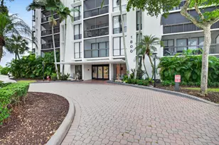 1863 Bridgewood Dr, Boca Raton, FL 33434 - Photo 2