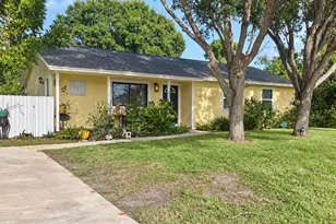 4702 Myrtle Dr, Fort Pierce, FL 34982 - Photo 1