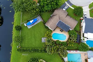 8764 SW 51st Ct, Cooper City, FL 33328 - Photo 2