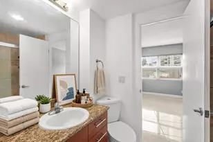 3250 NE 28th St, Fort Lauderdale, FL 33308 - Photo 16