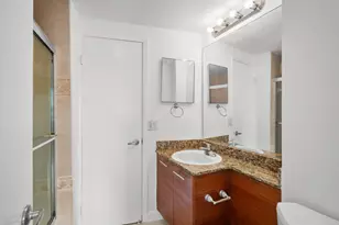 3250 NE 28th St, Fort Lauderdale, FL 33308 - Photo 10