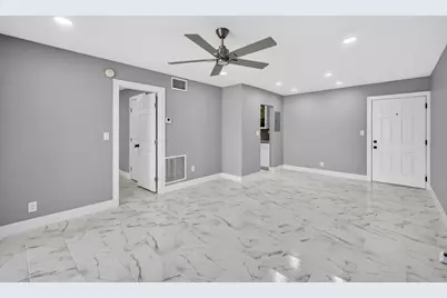3040 NE 16th Avenue #110, Oakland Park, FL 33334 - Photo 8