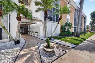 3040 NE 16th Ave, Oakland Park, FL 33334 - Photo 2