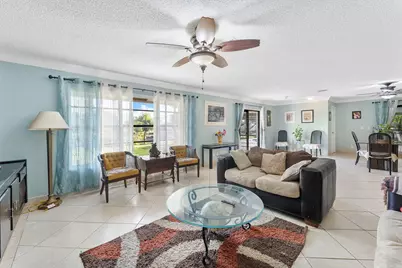 154 Santa Monica Avenue, Royal Palm Beach, FL 33411 - Photo 10