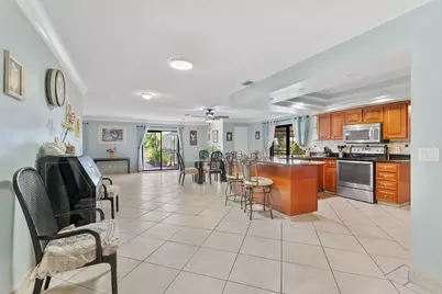 154 Santa Monica Avenue, Royal Palm Beach, FL 33411 - Photo 12