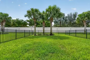 9301 Bramley Terrace, Fort Myers, FL 33967 - Photo 6