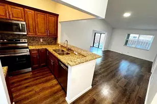 904 NW 50th Ct, Deerfield Beach, FL 33064 - Photo 4