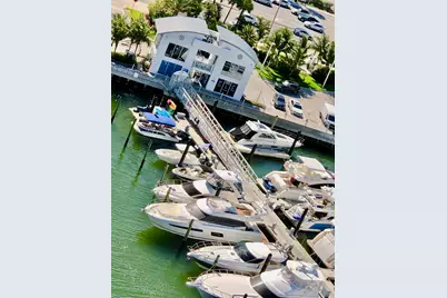 17111 Biscayne Boulevard #1903, North Miami Beach, FL 33160 - Photo 42