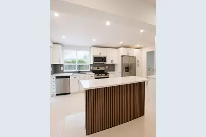 345 Pinehurst Road, Palm Springs, FL 33461 - Photo 4