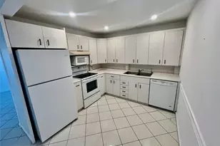 3002 Newcastle A, Boca Raton, FL 33434 - Photo 4