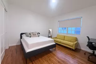 1551 Michigan Ave, Miami Beach, FL 33139 - Photo 4