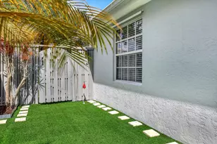 24 Admirals Ct, Palm Beach Gardens, FL 33418 - Photo 36