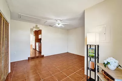 11330 SW 8th Place, Pembroke Pines, FL 33025 - Photo 14
