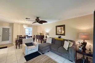 2811 Ashley Dr W, West Palm Beach, FL 33415 - Photo 10