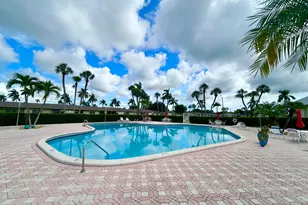 2811 Ashley Dr W, West Palm Beach, FL 33415 - Photo 40