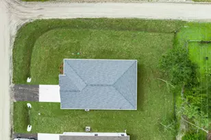8115 104th Ave, Vero Beach, FL 32967 - Photo 2