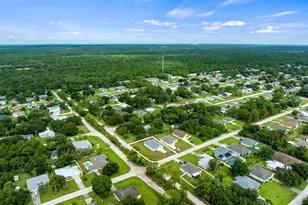 8115 104th Ave, Vero Beach, FL 32967 - Photo 4