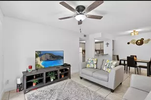1548 SE Royal Green Cir, Port Saint Lucie, FL 34952 - Photo 2