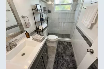 2555 NE 11th Street #303, Fort Lauderdale, FL 33304 - Photo 6