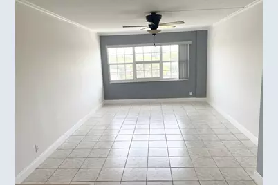 2555 NE 11th Street #303, Fort Lauderdale, FL 33304 - Photo 4