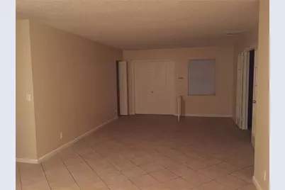 1204 SW 74th Avenue, North Lauderdale, FL 33068 - Photo 4