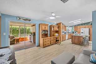 8516 Marlberry Ct, Port Saint Lucie, FL 34952 - Photo 16