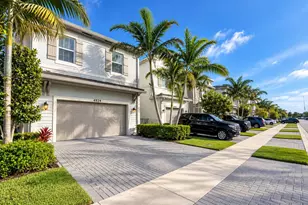 4924 NW 48th Terrace, Tamarac, FL 33319 - Photo 2